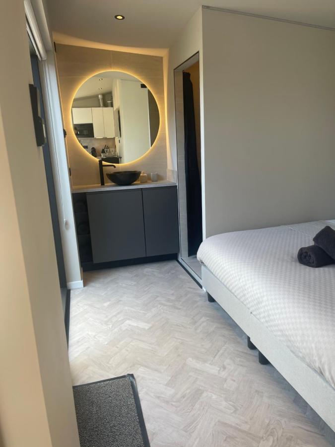 Amsterdam Beach Suite Vlakbij Zee Zandvoort Exterior photo